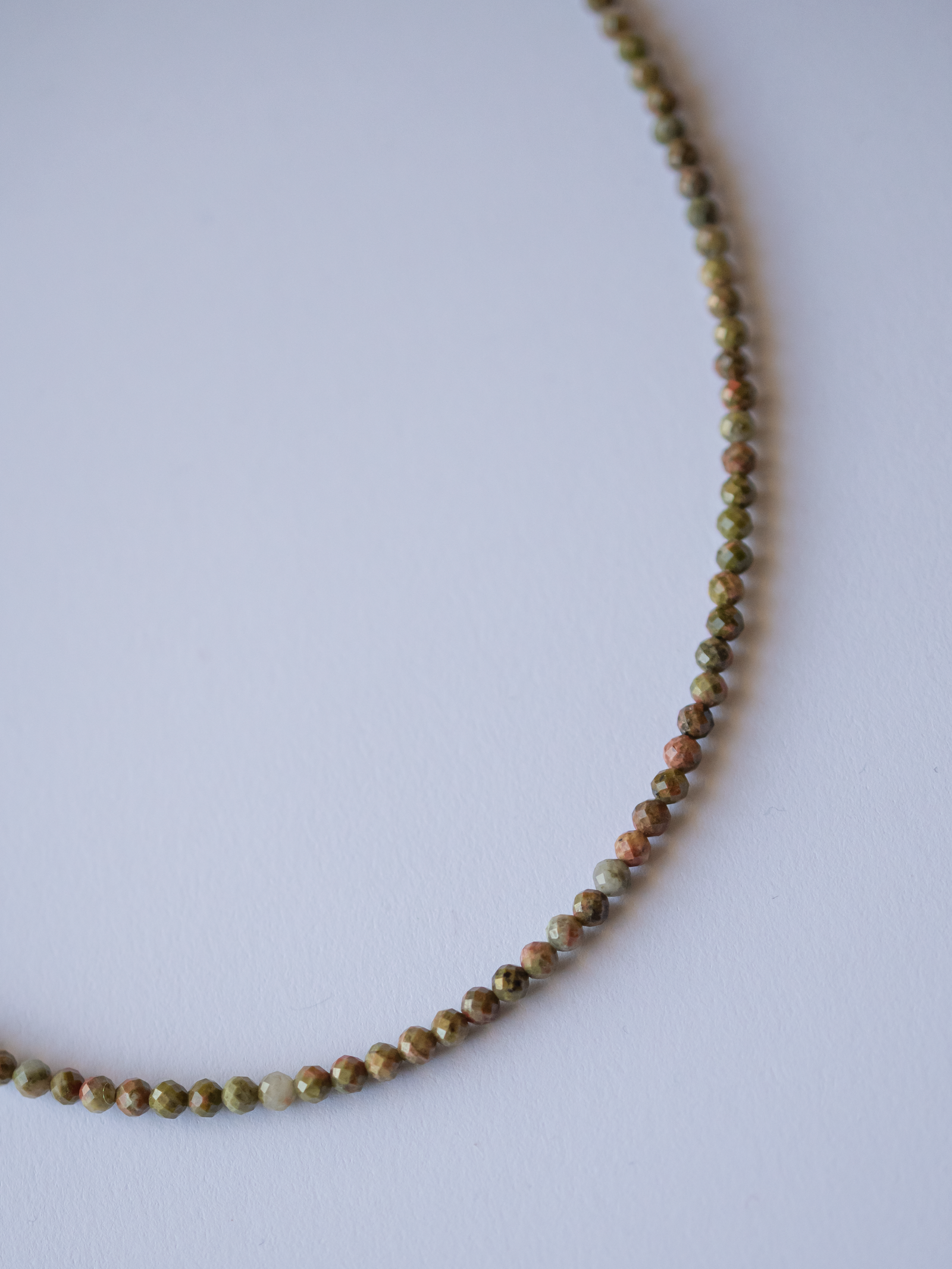 xeriopoito-kolie-axatis (1)