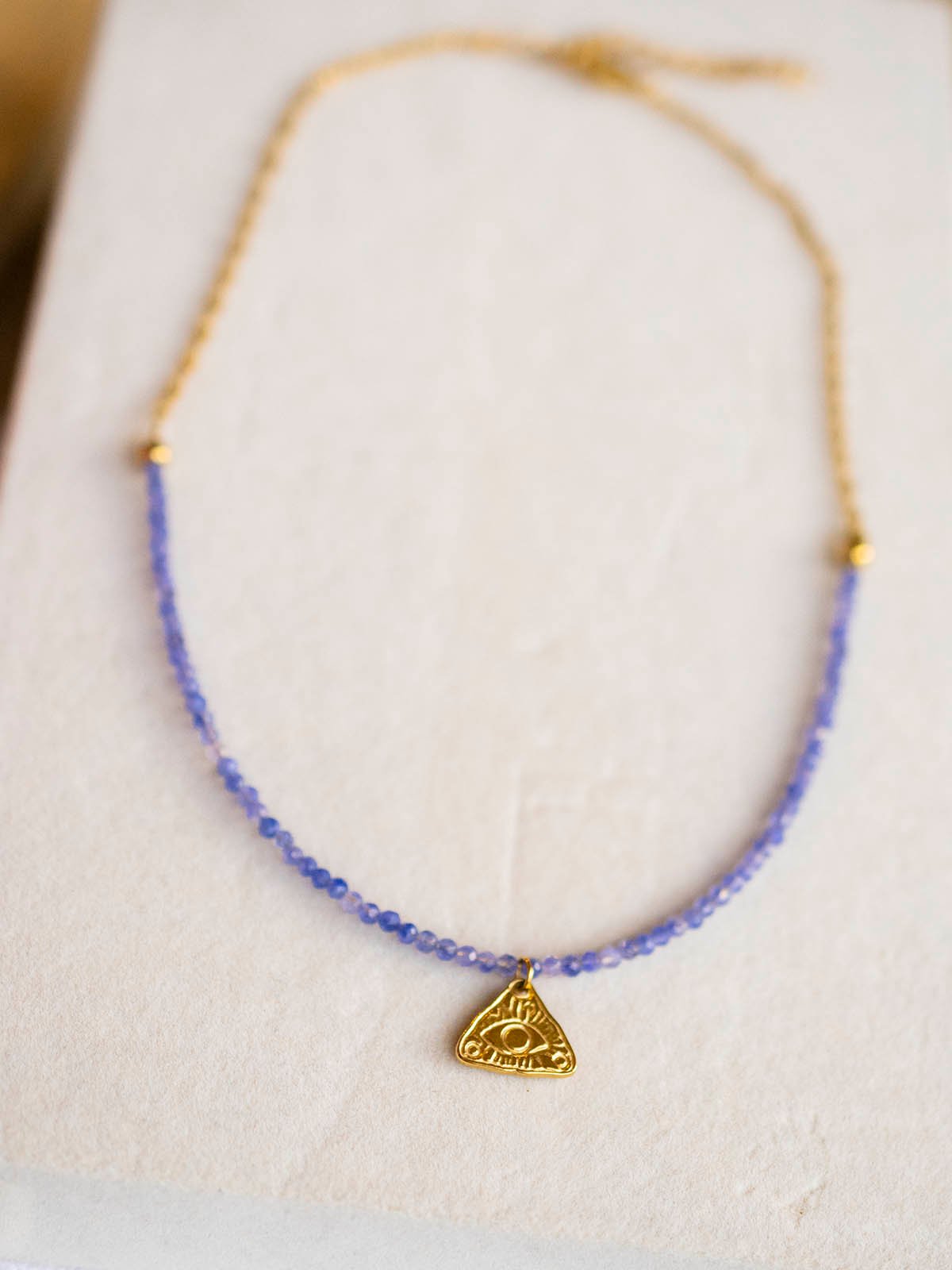 kolie-galazio-xriso-stoixeio (4)